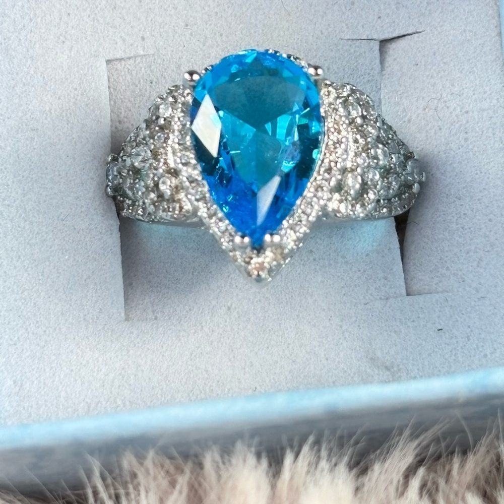 Vibrant Pear-Cut Blue Lab Created Gemstone Cocktail Ring in 925 Sterling Silver